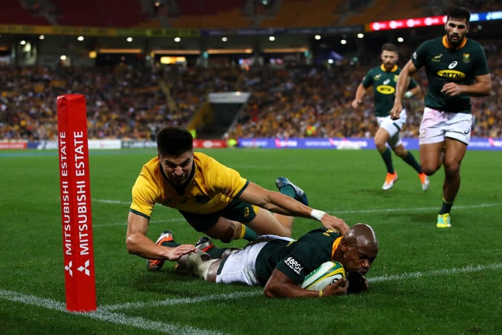 BRISBANE, AUSTRALIA - SEPTEMBER 08: Makazole Mapimpi of the Springboks scores a try during The Rugby Championship match between the Australian Wallabies and the South Africa Springboks at Suncorp Stadium on September 8, 2018 in Brisbane, Australia. (Photo by Cameron Spencer/Getty Images)