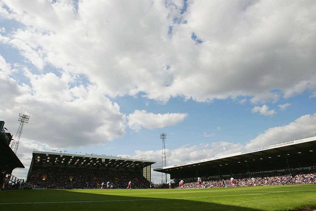 PORTSMOUTH, ENGLAND - SEPTEMBER 17: A general view of Fratton Park during the Barclays Premiership match between Portsmouth and Birmingham City on September 17, 2005 at Fratton Park in Portsmouth, England. (Photo by Mike Hewitt/Getty Images)