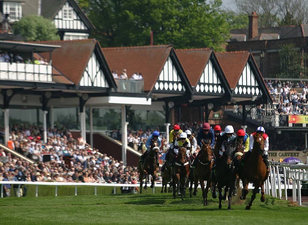 CHESTER, UNITED KINGDOM - MAY 07: The riders come round for the first time during the Chester Cup at the Chester Racecourse on May 7, 2008 in Chester, England. (Photo by Gary M. Prior/Getty Images)