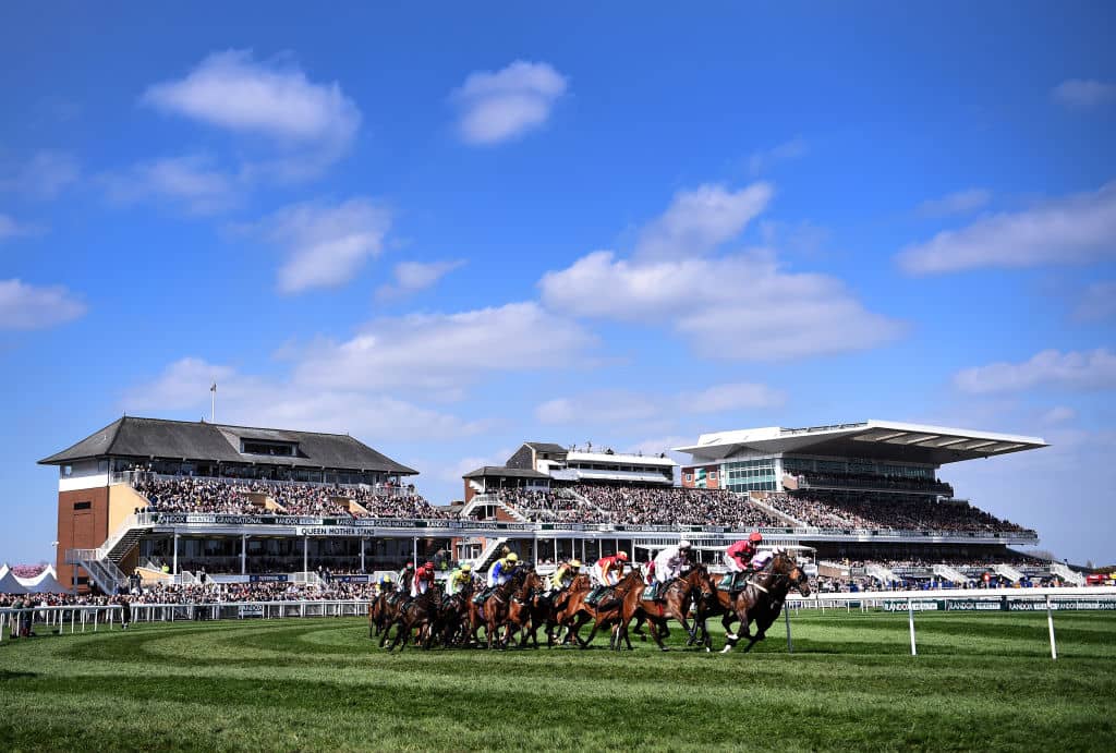 LIVERPOOL, ENGLAND - APRIL 14: A general view of the action in The Gaskells Handicap Hurdle Race at Aintree Racecourse on April 14, 2018 in Liverpool, England. (Photo by Laurence Griffiths/Getty Images)